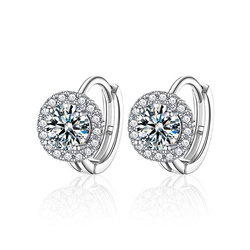 (46)0.5CT Luxe Moissanite Huggies