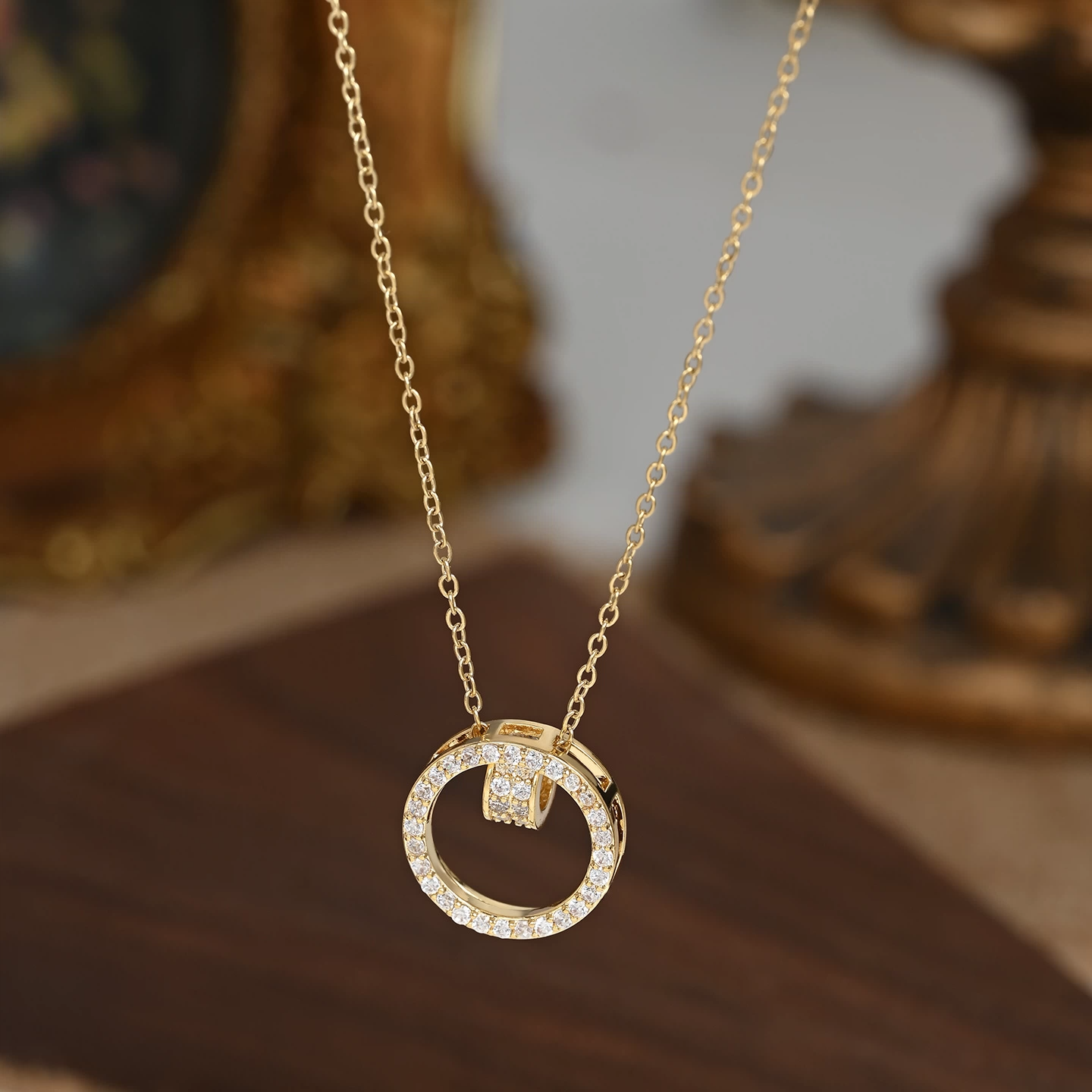 168Gold Pavé Crystal Circle Pendant Necklace