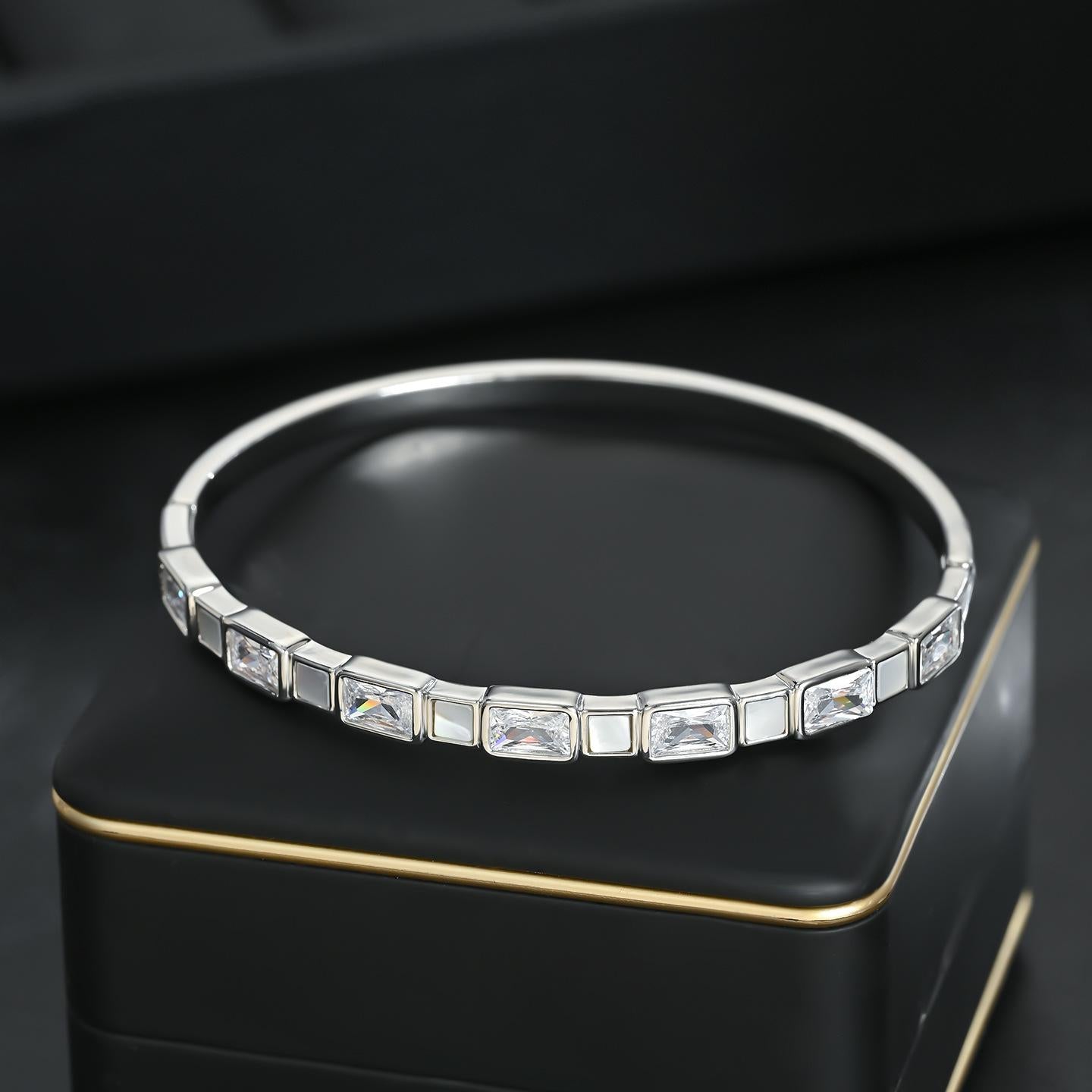 108Classic Radiant Full-Pavé Tennis Bracelet