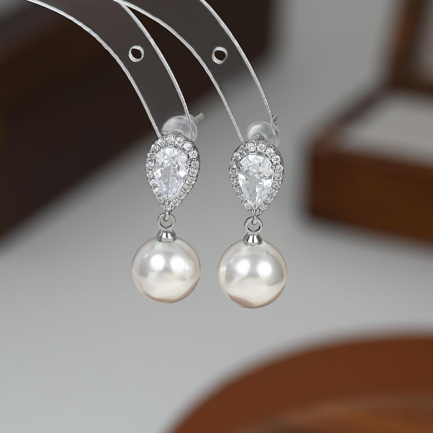 135-136French Vintage Pearl Drop Earrings