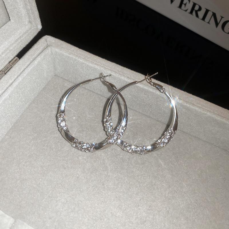 Minimalist Silver Double Band Cross earring