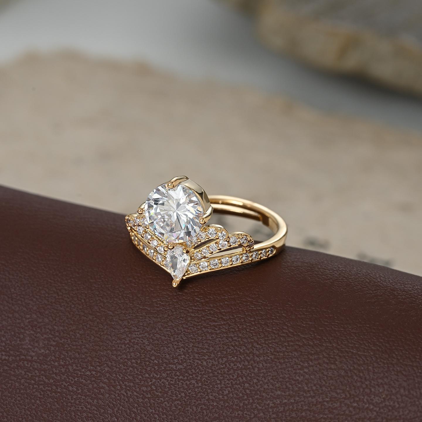 176-177.Round Solitaire & Pear Crystal Crown Chevron Ring Set (Silver & Gold)